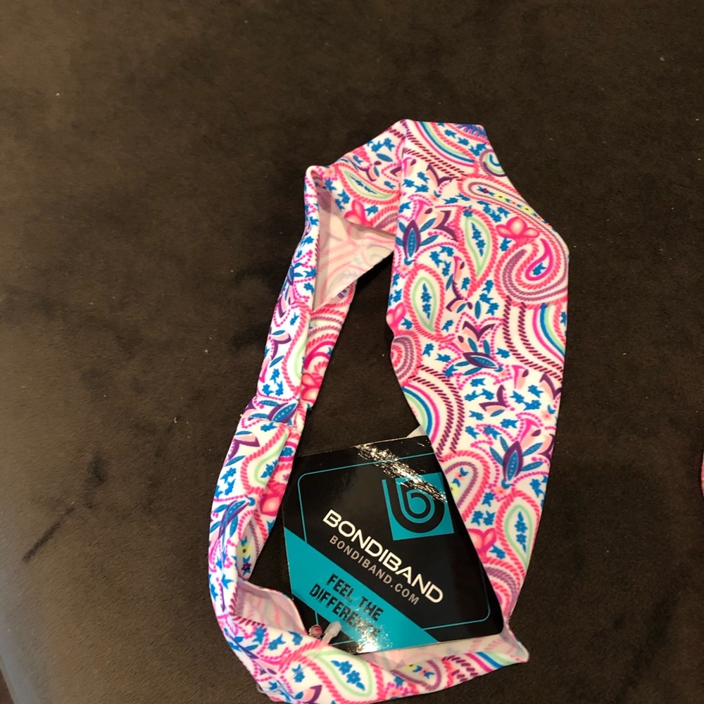 NWT Bondiband wicking multi color